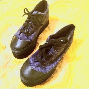 Cool Navy Blue Lace Up Platform Women’s size 9 Sneakers by Sideout